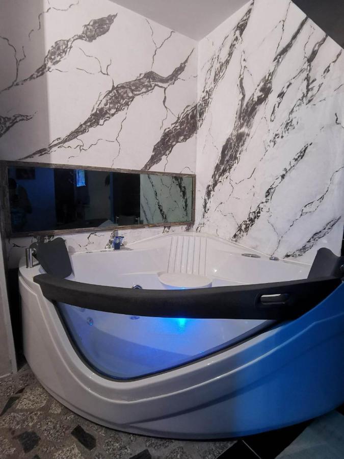 Bahami Jacuzi Novi Sad