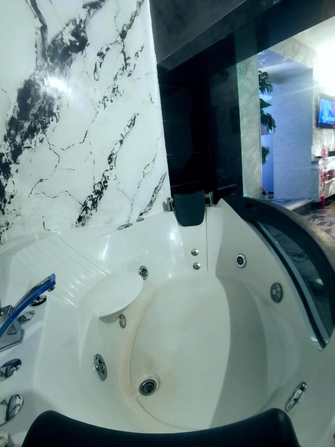 Bahami Jacuzi Novi Sad